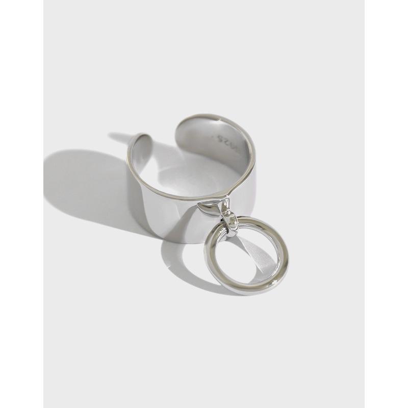 Latched Ring